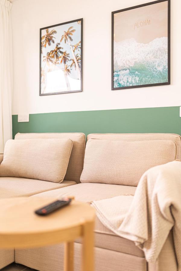 Oasis Apartments By Aloha Bay カレタ・デ・フステ エクステリア 写真